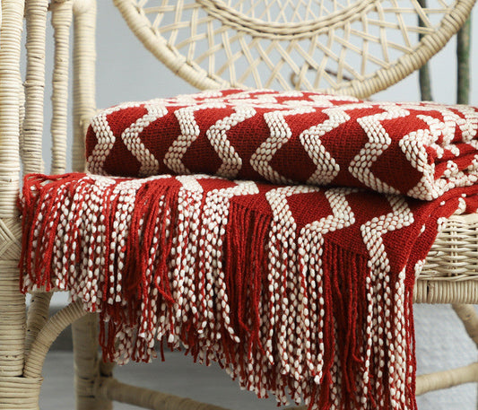 knit throw blanket with tassels in red color 